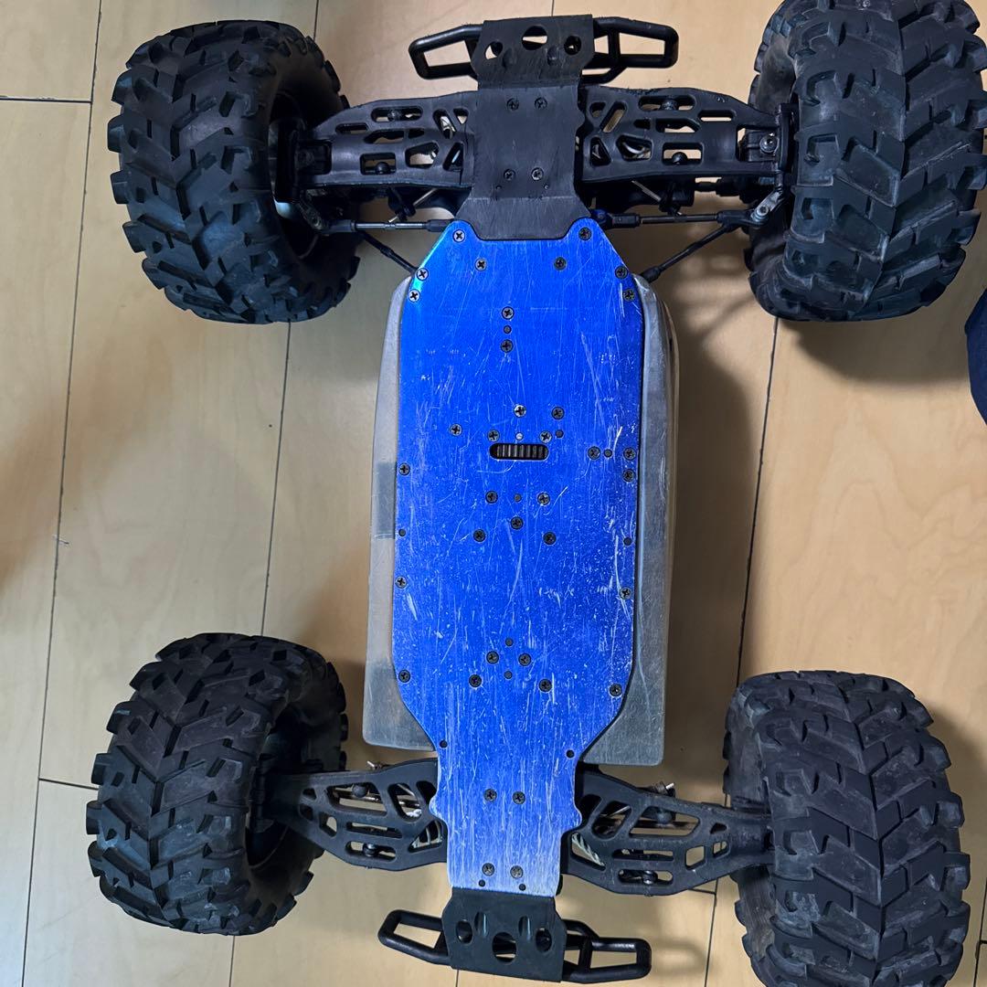 SSDRACING リモコンカー、ブルー 1/8