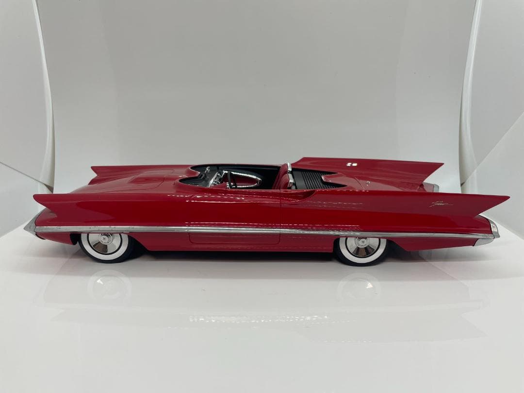 102-021 リンカーン 1/18 フューチュラ Concept 1955