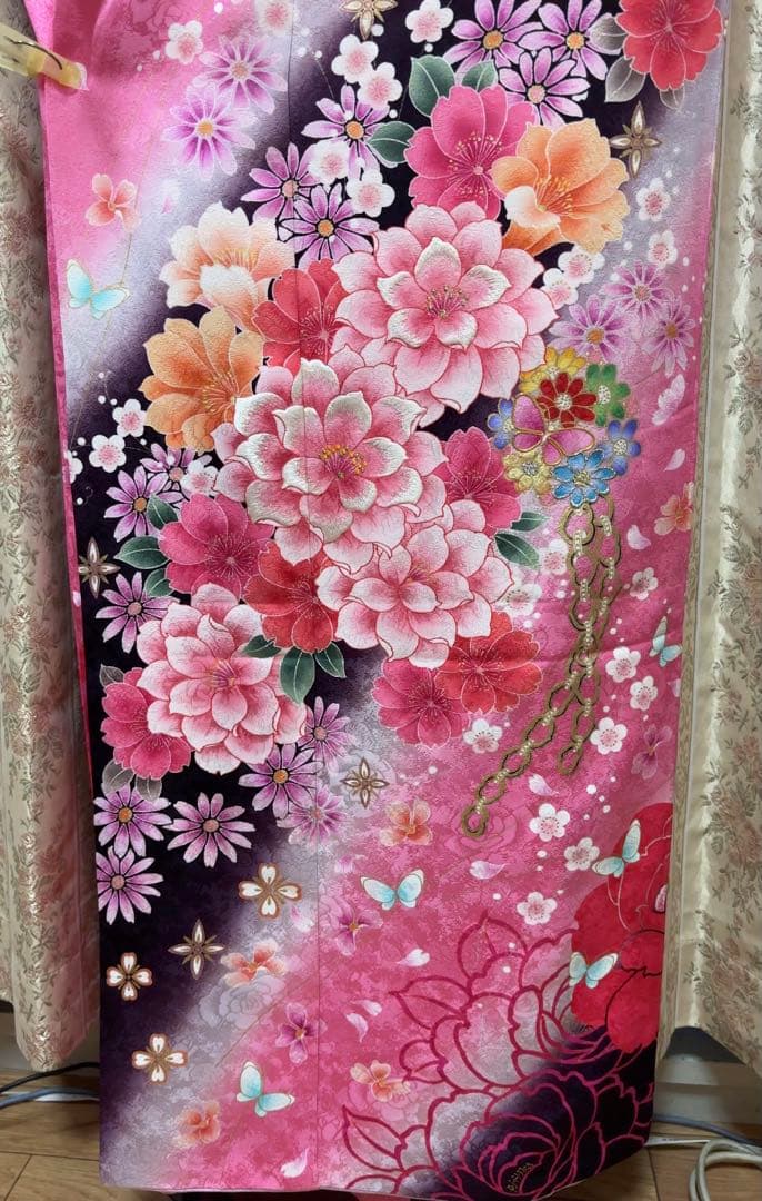 #97【美品】成人式 正絹 袷 金糸＆手書き 振袖のみ