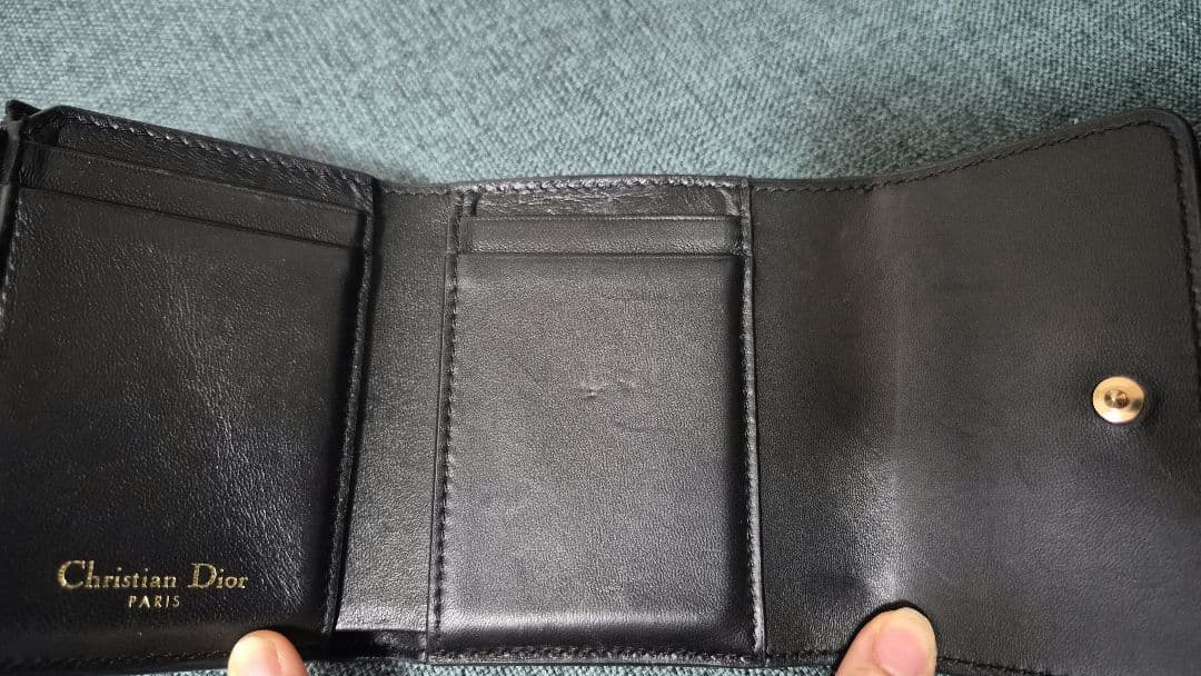 クリスチャンディオール 30モンテーニュ ロータス 三つ折財布