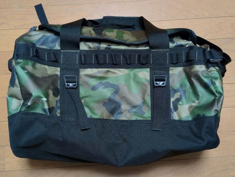 The North Face カモフラージュ ボストンバッグ