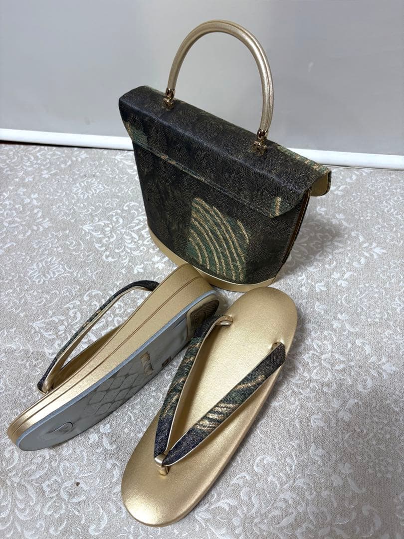 伊と忠　高級　草履バッグセット　23.5㎝　一度使用　新品同様シャンパンゴールド