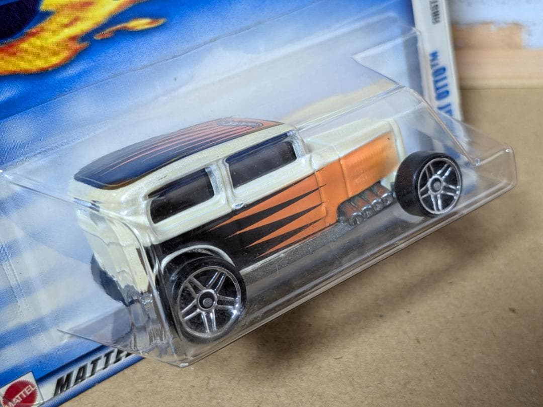 ミニカー Hot Wheels FIRST EDITIONS Hemi coupe