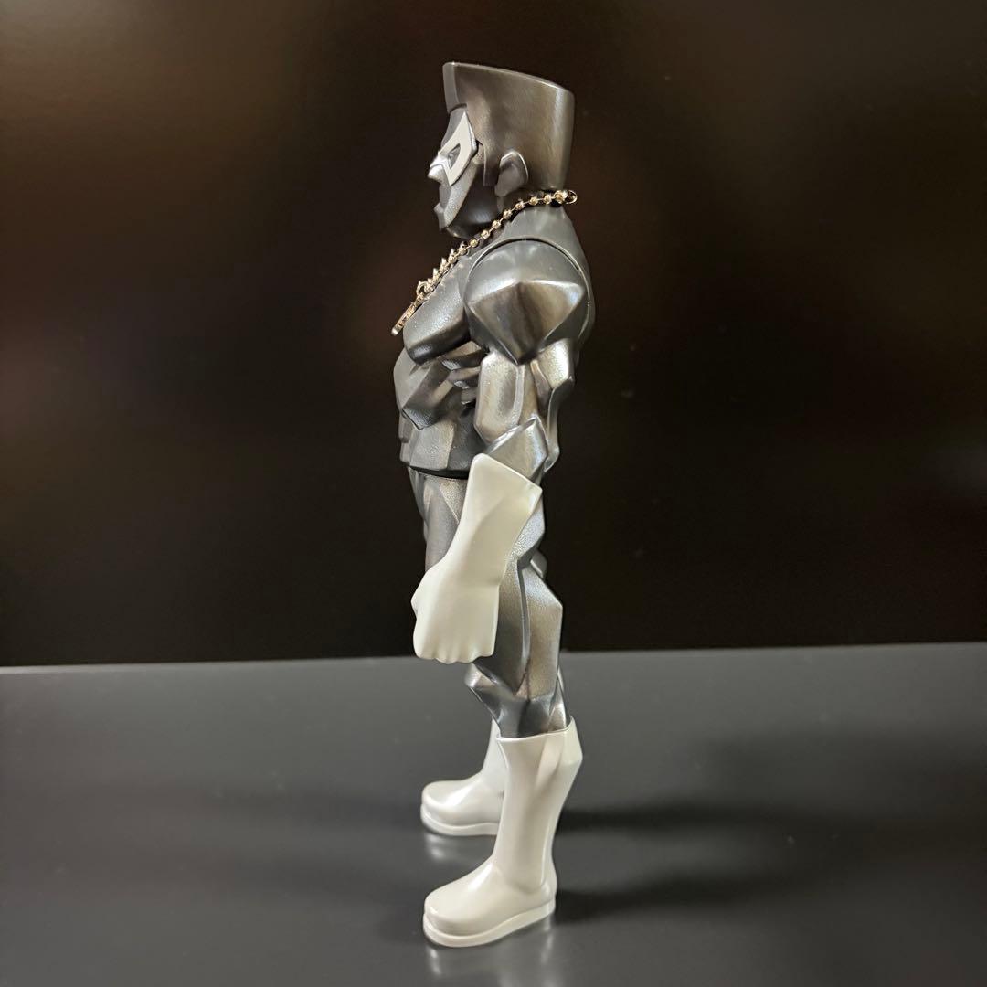 96TOYS BLACK スタンダードカラー ソフビ