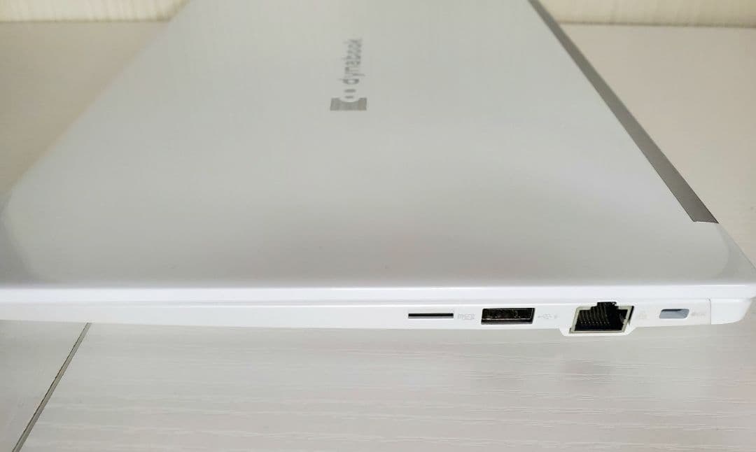 Windowsノート本体 dynabook GCX83 Corei5 1135G7 12GB 256GB