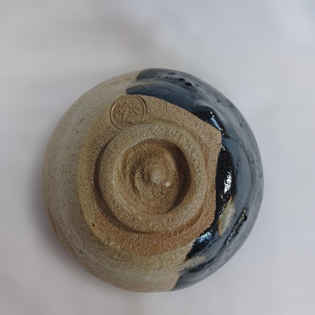 掛分　黒平茶碗(九代大樋長左衛門)