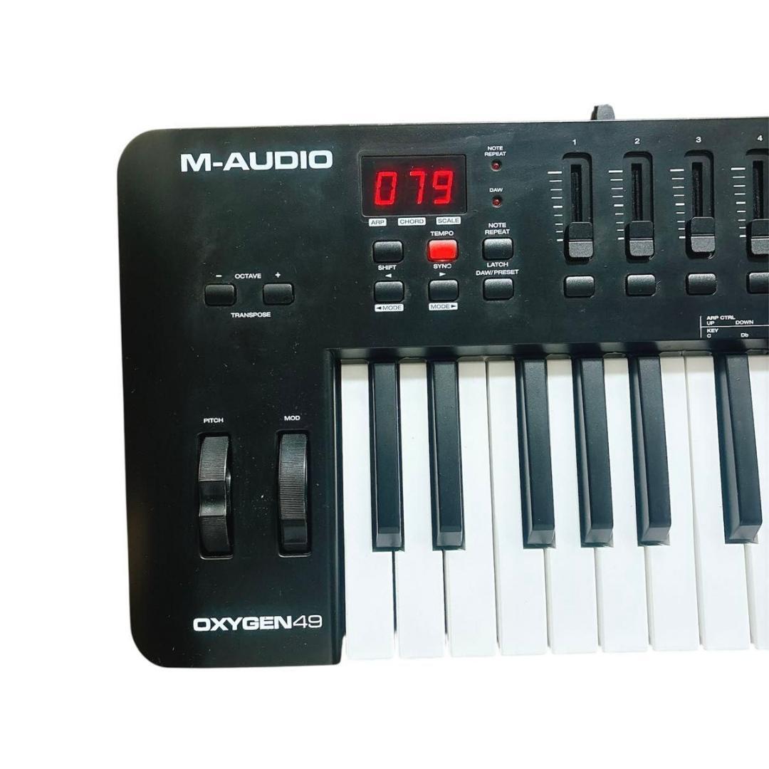 【美品】M-AUDIO OXYGEN49 MIDIキーボード　送料無料　匿名配送
