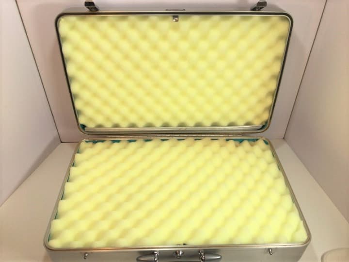 希少赤ハリ HALLIBURTON ハリバートン アルミ ガンケース