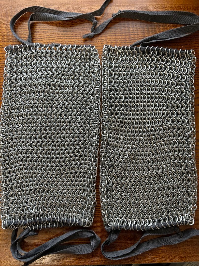 腕用鎖かたびら　ステンレス製　チェーンメイル　　手甲　防犯　籠手　鉄甲
