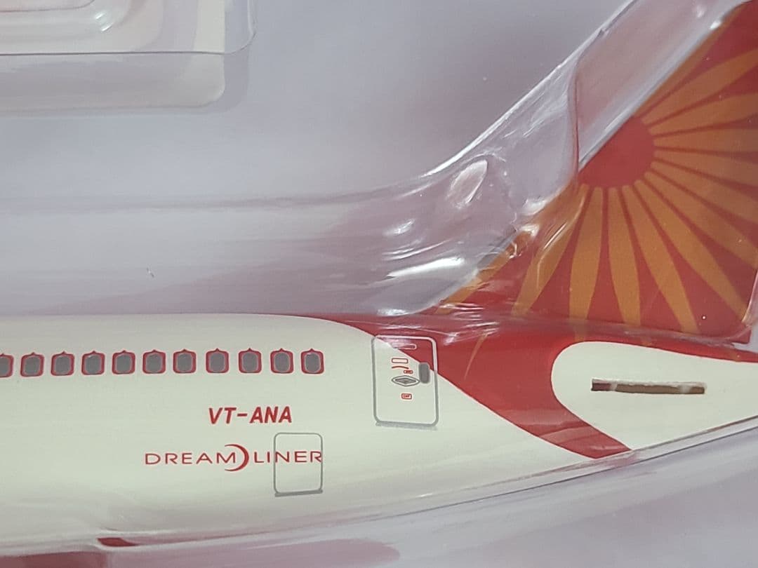 B787-8 エアインディア 飛行姿勢 (スタンド付属) 希少