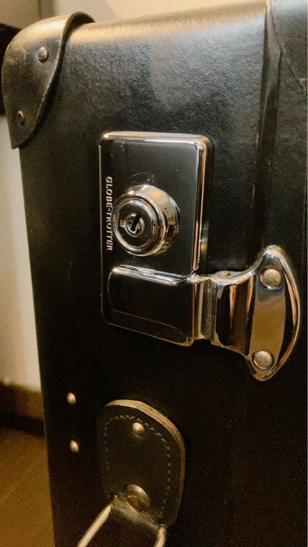 10/26まで【美品】グローブトロッター 2輪 スモールキャリーオン 機内 黒