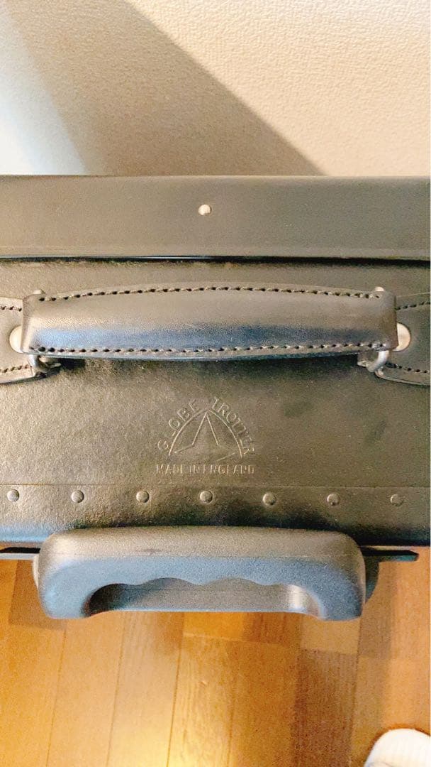 10/26まで【美品】グローブトロッター 2輪 スモールキャリーオン 機内 黒