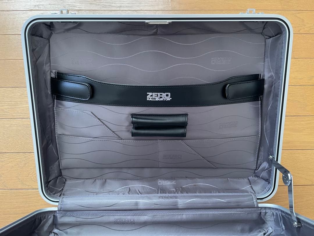 ★美品！ゼロハリバートン薄型アタッシュケース軽量ポリカーボネート★