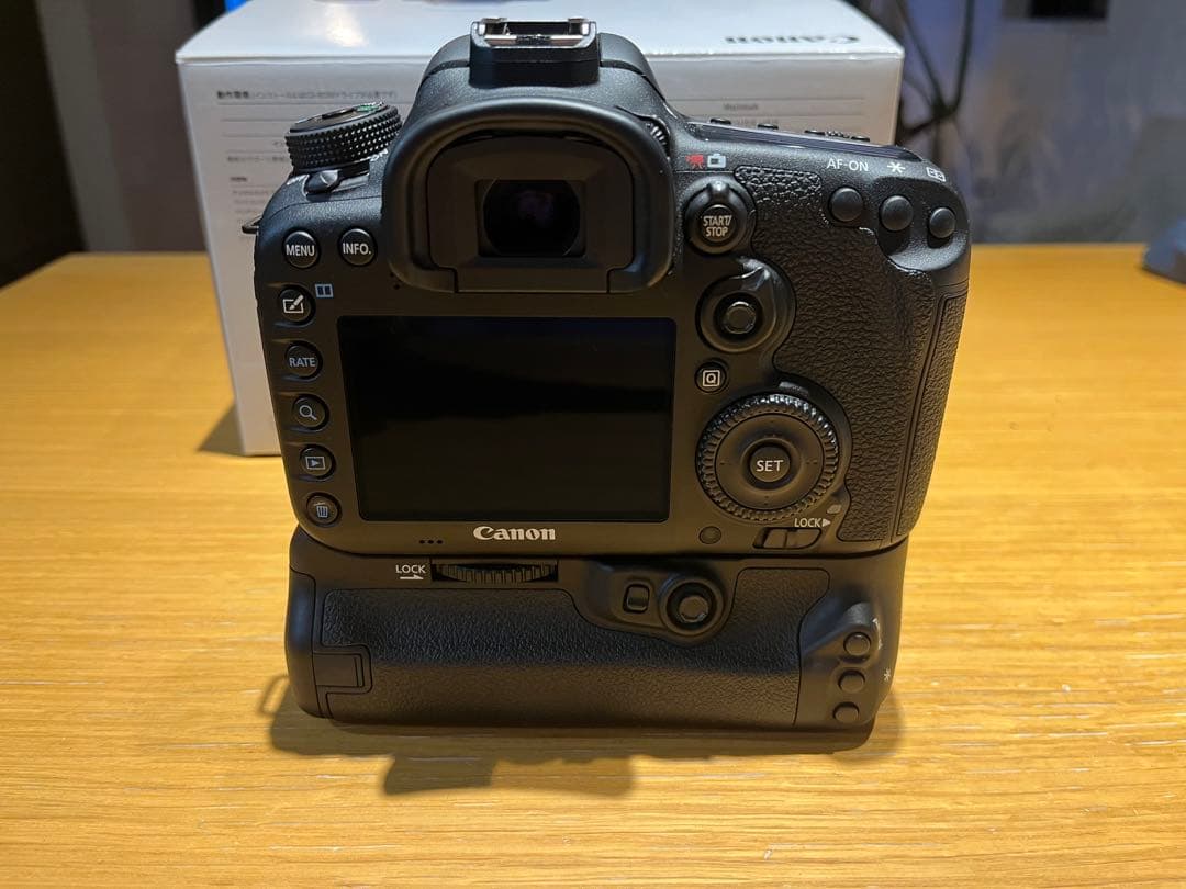 Canon EOS 7D Mark II デジタル一眼レフカメラ