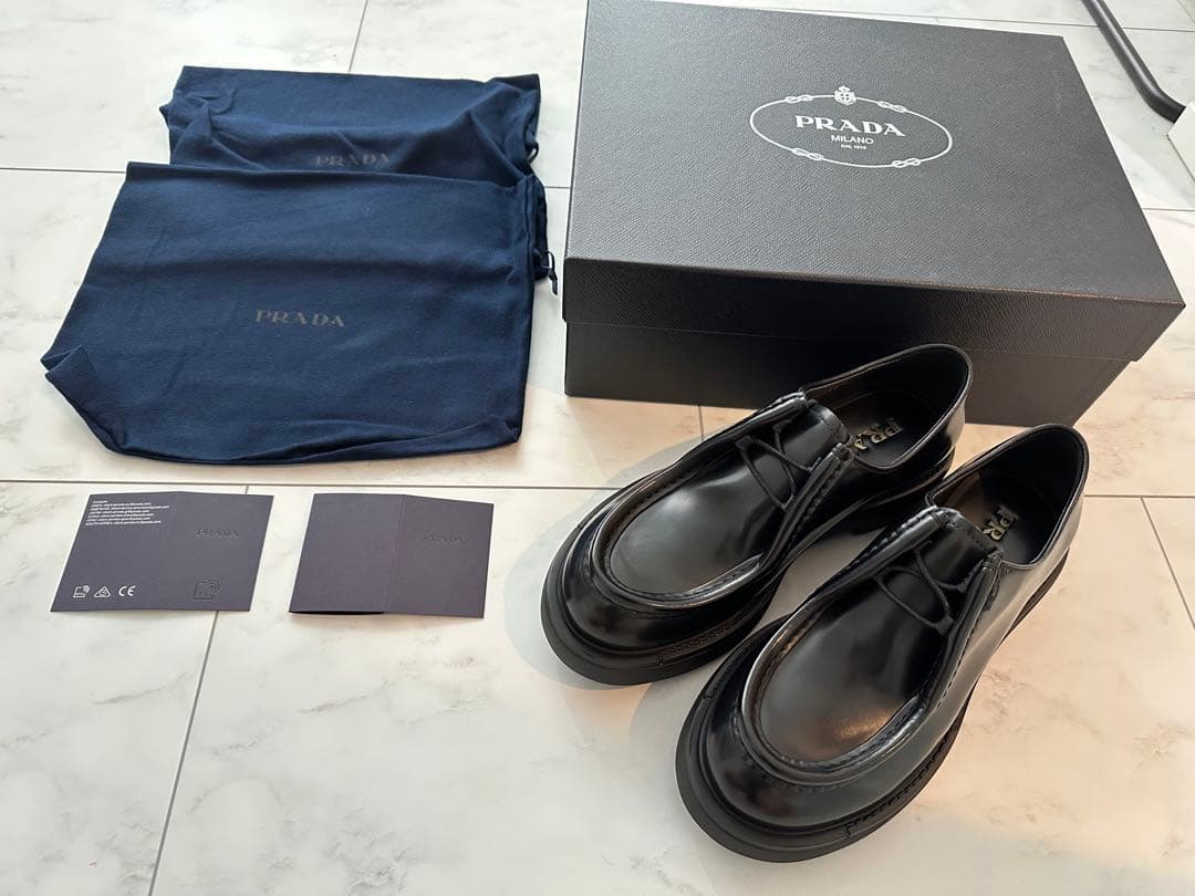 正規品　プラダ PRADA ダイアパソン レザーシューズ　革靴　ローファー