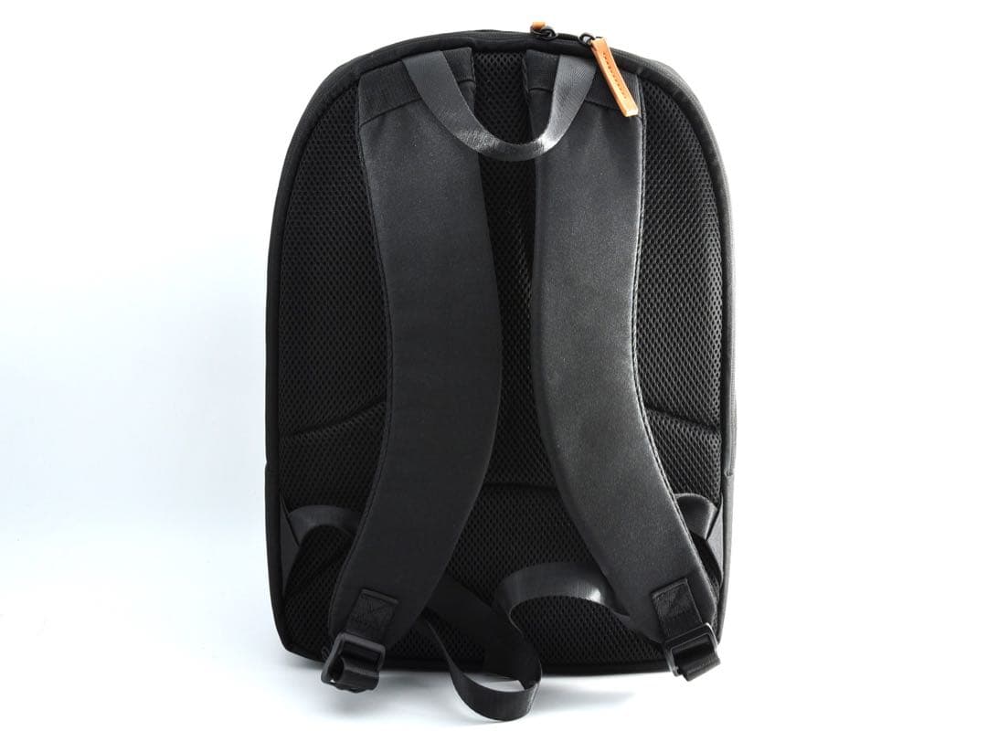 ■ ほぼ新品 ■ Canon EOS Kiss X10 ボディ おまけバック付き