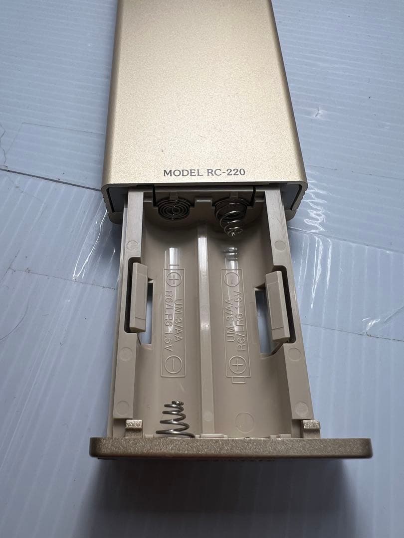 accuphase アキュフェーズ　RC-220 リモコン