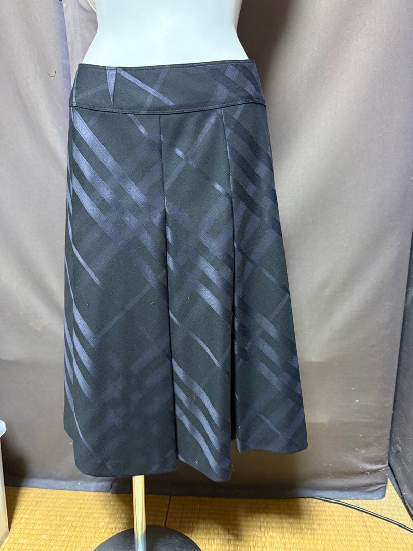 BURBERRY LONDON/プリーツスカート　サイズ40