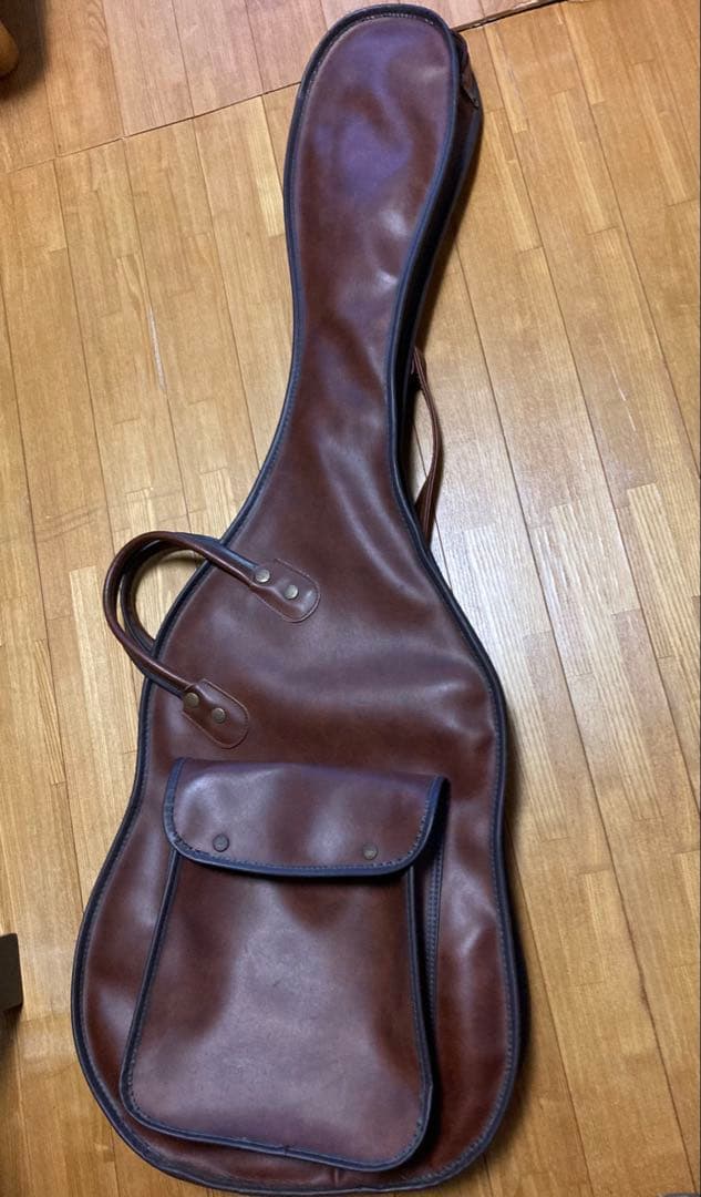 着払いです！ストラトキャスターstratcaster