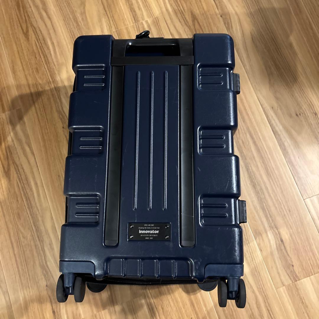 innovator ネイビー キャリーケース