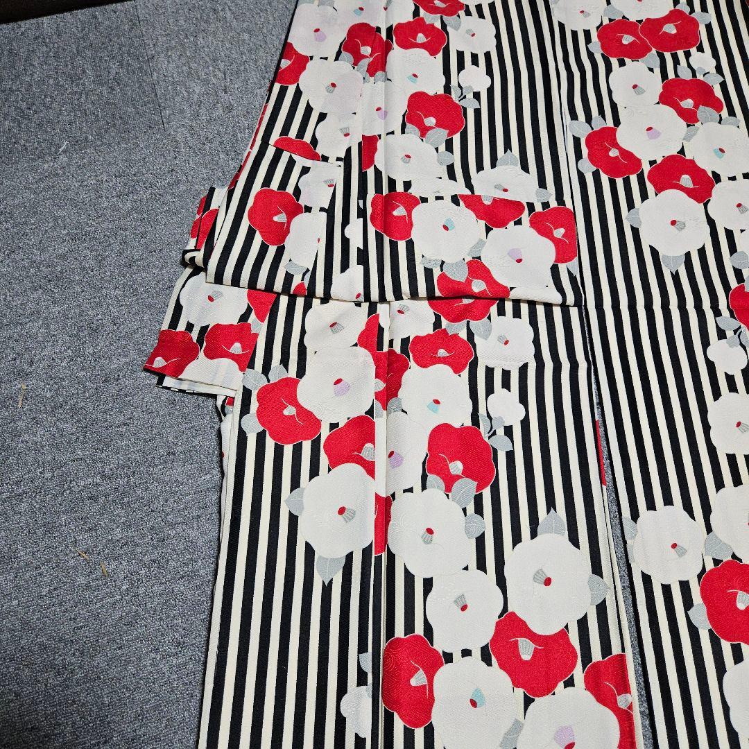 黒ストライプ椿柄振り袖+袋帯の２点セット　新品