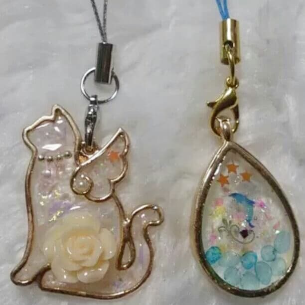 猫の天使のストラップ