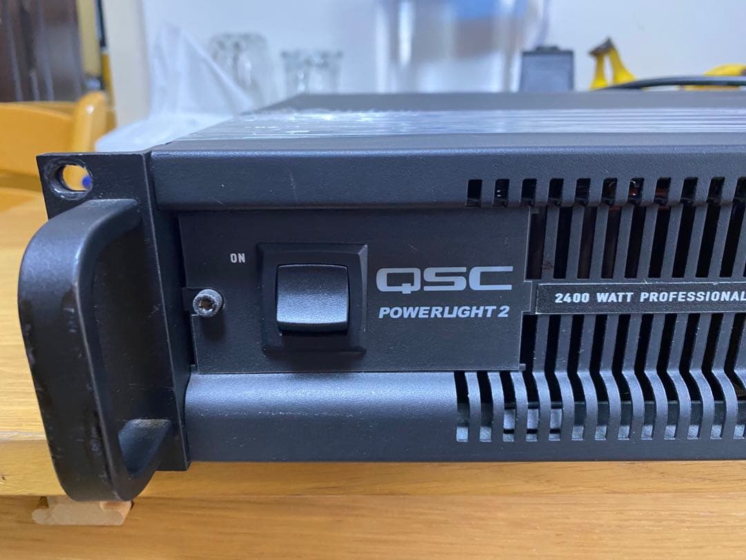 QSC PL224 PAアンプ 715W+715W/4Ω★簡易検査品