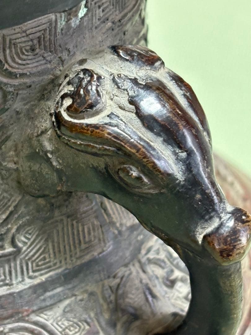 唐金花瓶　アンティーク品