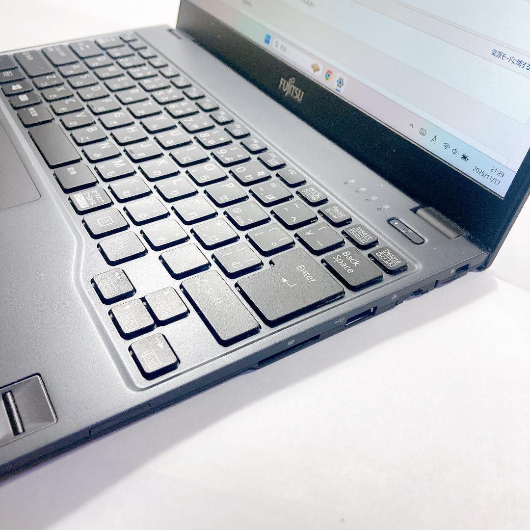 w111✨超軽量 /美品/爆速SSD新品/オフィス付/事務作業に快適✨ノートPC