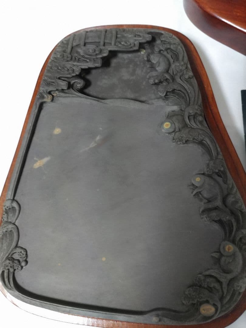彫刻付き黒色端渓硯箱