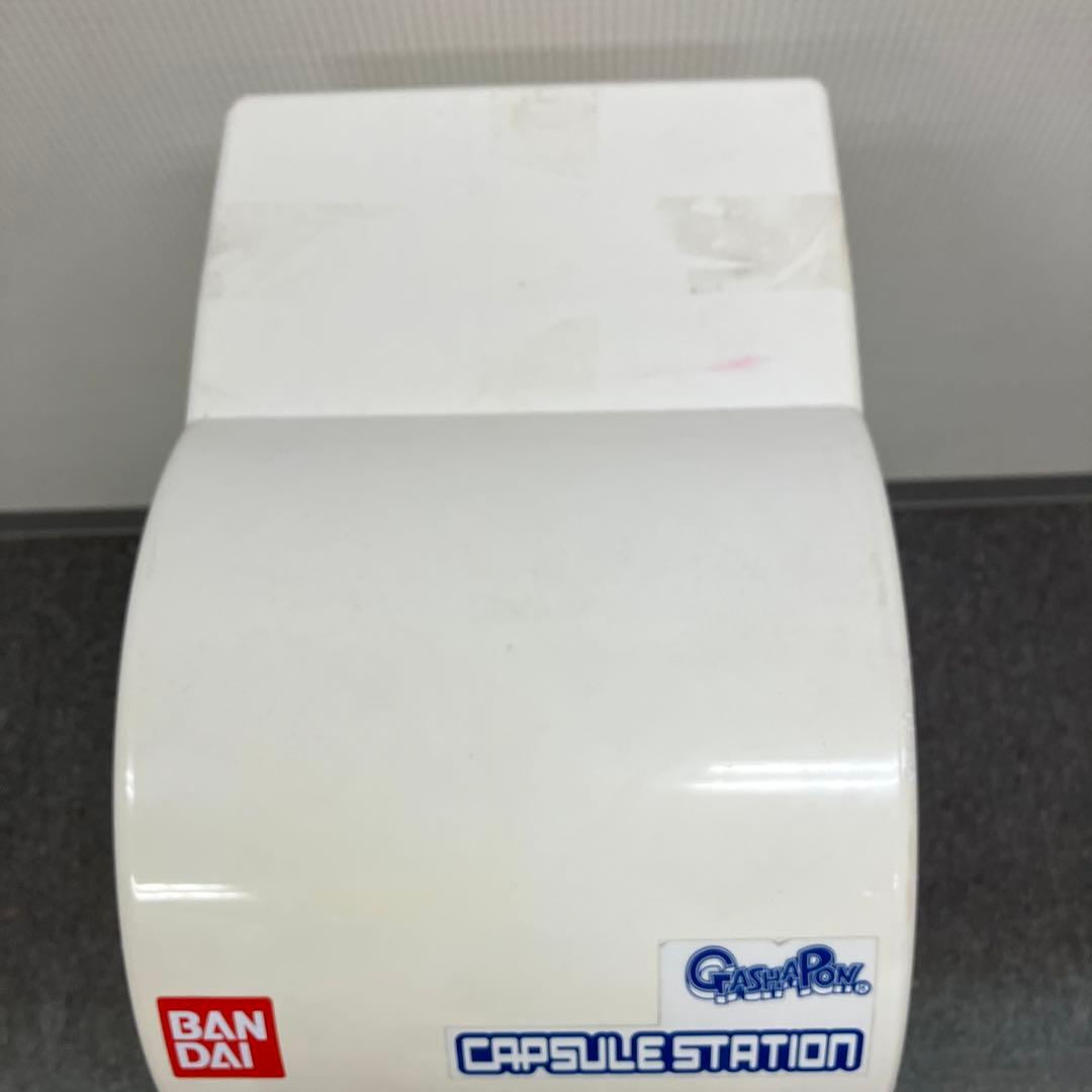 ガチャガチャ カプセルステーション 10円・100円対応 鍵付き　キャスター付き