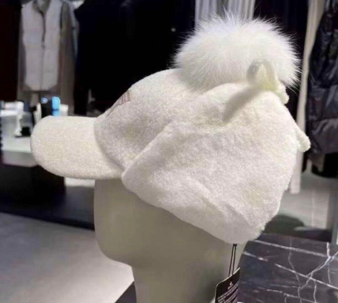 pxg ゴルフ　レディース　冬用キャップ　ボンボン　耳当て　防寒