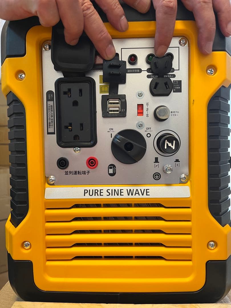 インバーター発電機　防音型定格出力1700w　即日発送