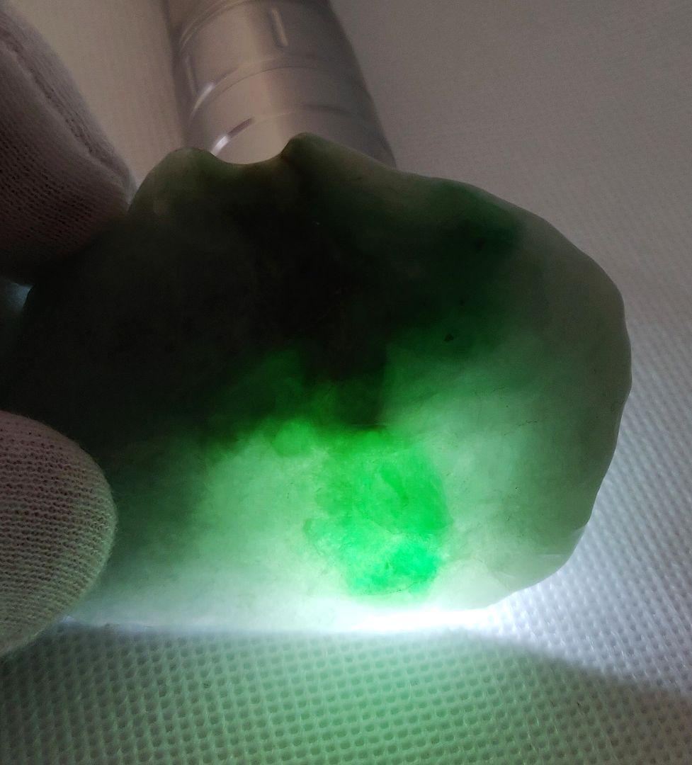 【貴重】氷翡翠(高透過度)のルース(87ｇ)