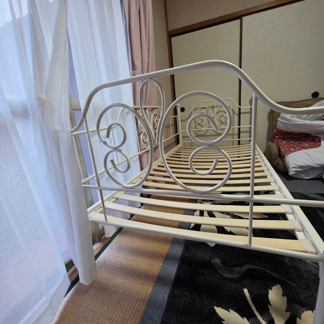 アイアン製シングルベッドフレーム ホワイト