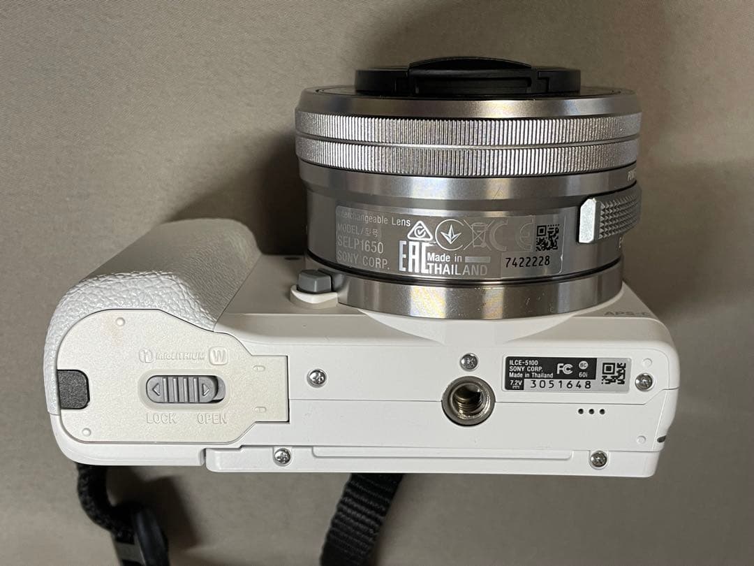 ☆極美品☆SONY α5100ボディ+標準ズームE PZ 16-50mm