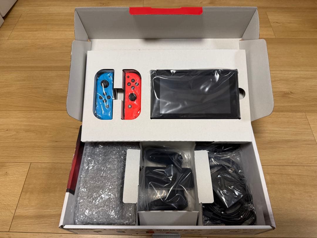 Nintendo Switch 青/赤 本体と付属品セット