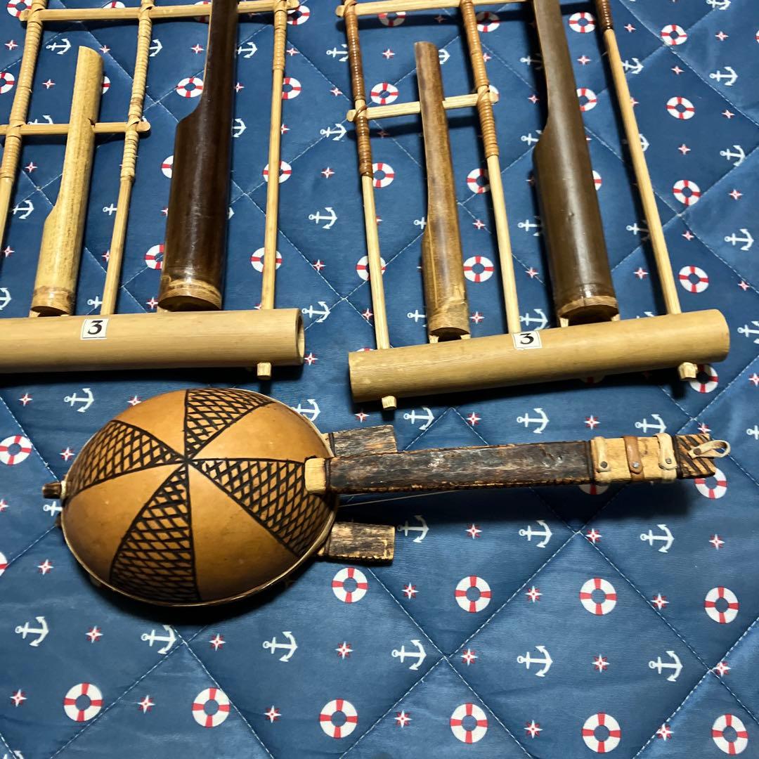 南アフリカ楽器アンクル、コア