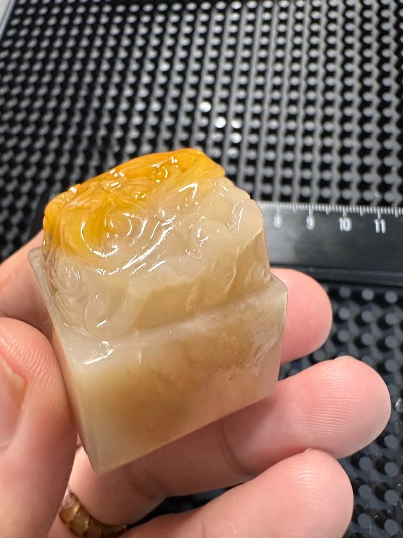 ラオス石　田黄　瑞獣隠雲　結晶　高級印材　箱付き　篆刻　落款　書道　雅号