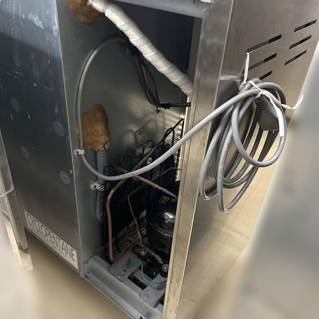 6473【美品】2023年製パナソニック業務用台下冷蔵庫 SUR-N1241J