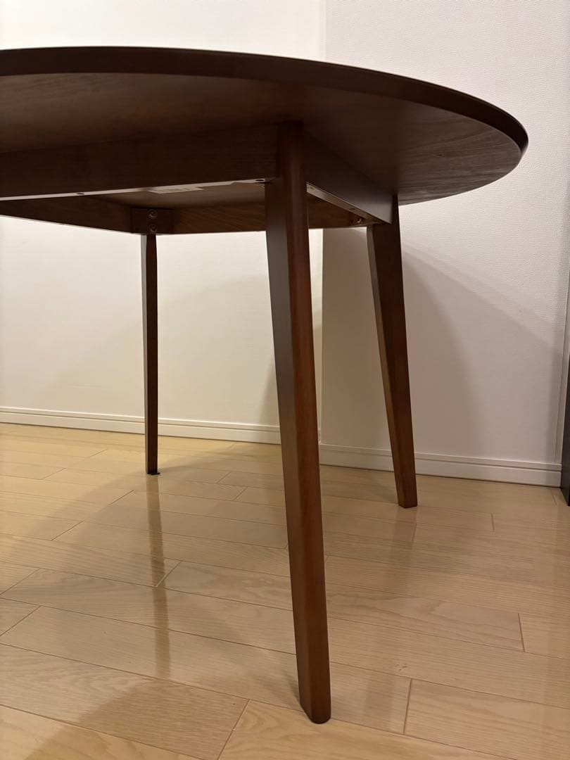 丸テーブル110cm ウォールナット無垢材 円形ダイニングテーブル 北欧