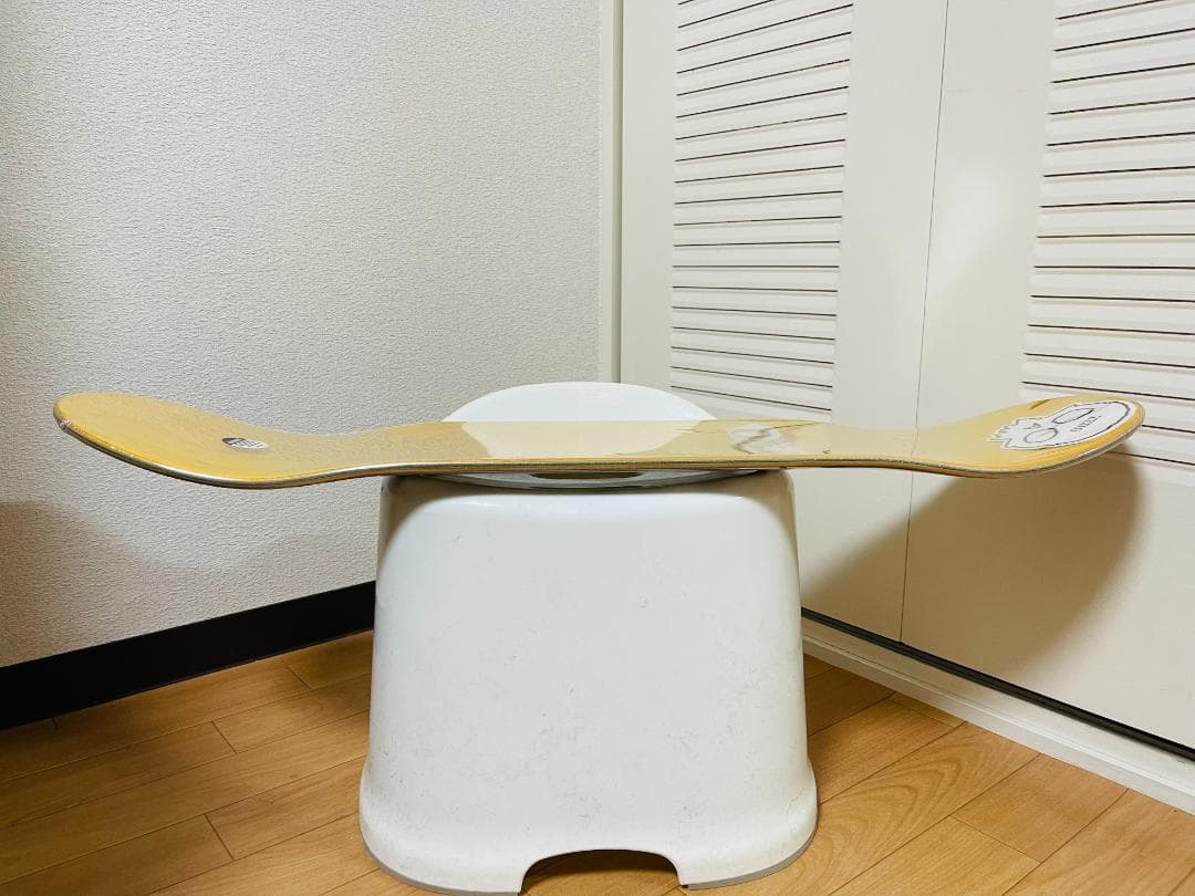 台湾製無地黒デッキテープ付き　ZERO ゼロ スケートボード8.125デッキ