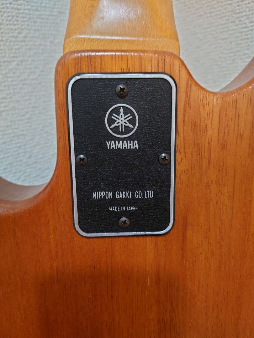 ヤマハ　ベースギター