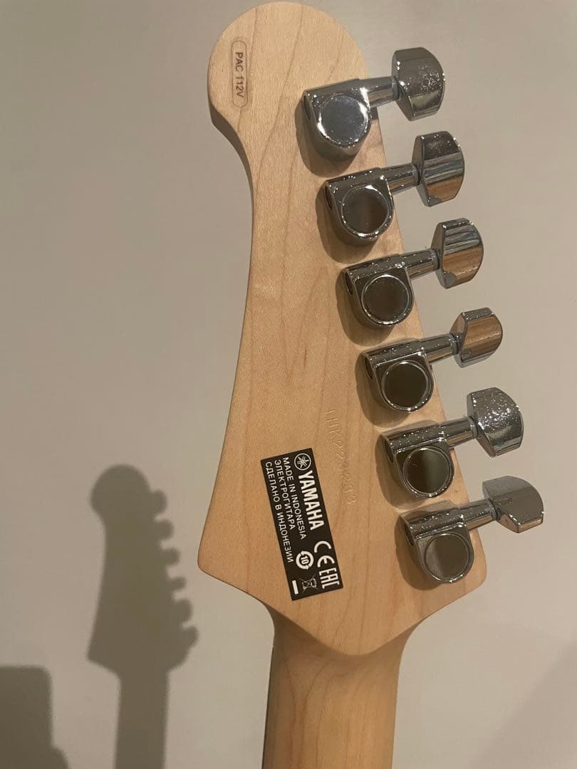 Yamaha エレキギター 青 ギターケース付き