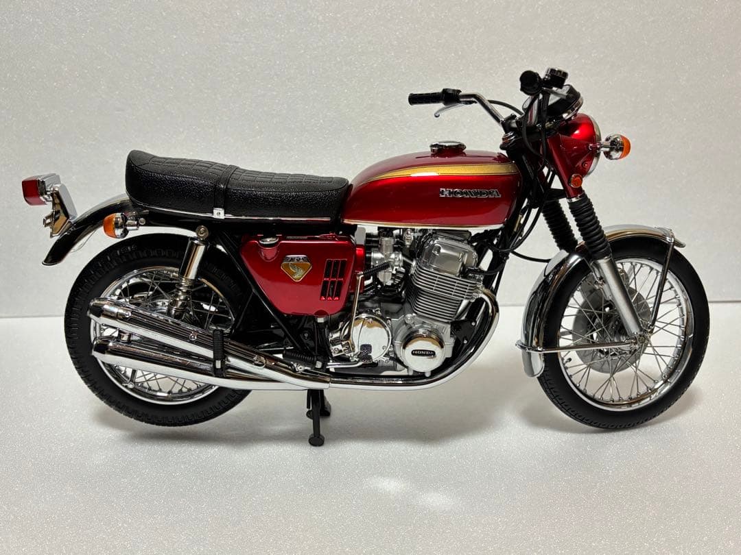 ミニチャンプス 1/6 ホンダ CB750 レッドメタリック　1968