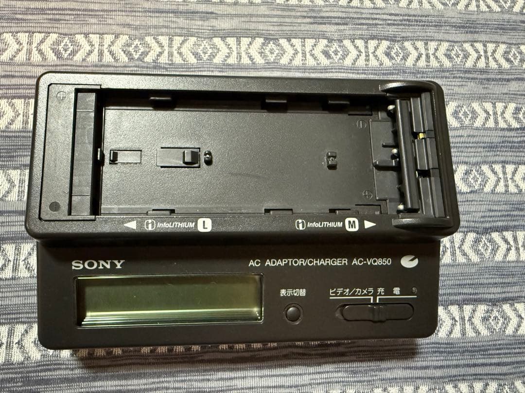 【値下げ交渉受付中】Sony video Hi8 ハンディカム 本体　セット一式