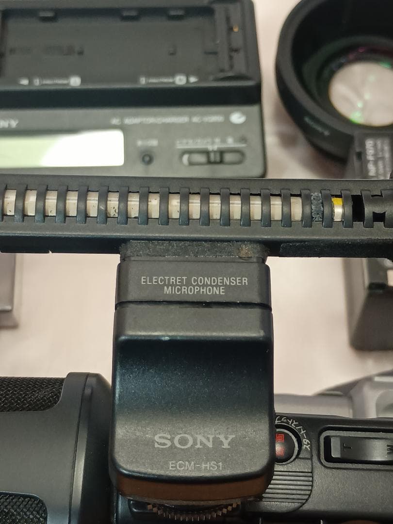 SONY DCR-VX2100 ビデオカメラ 3CCD ハンディカム