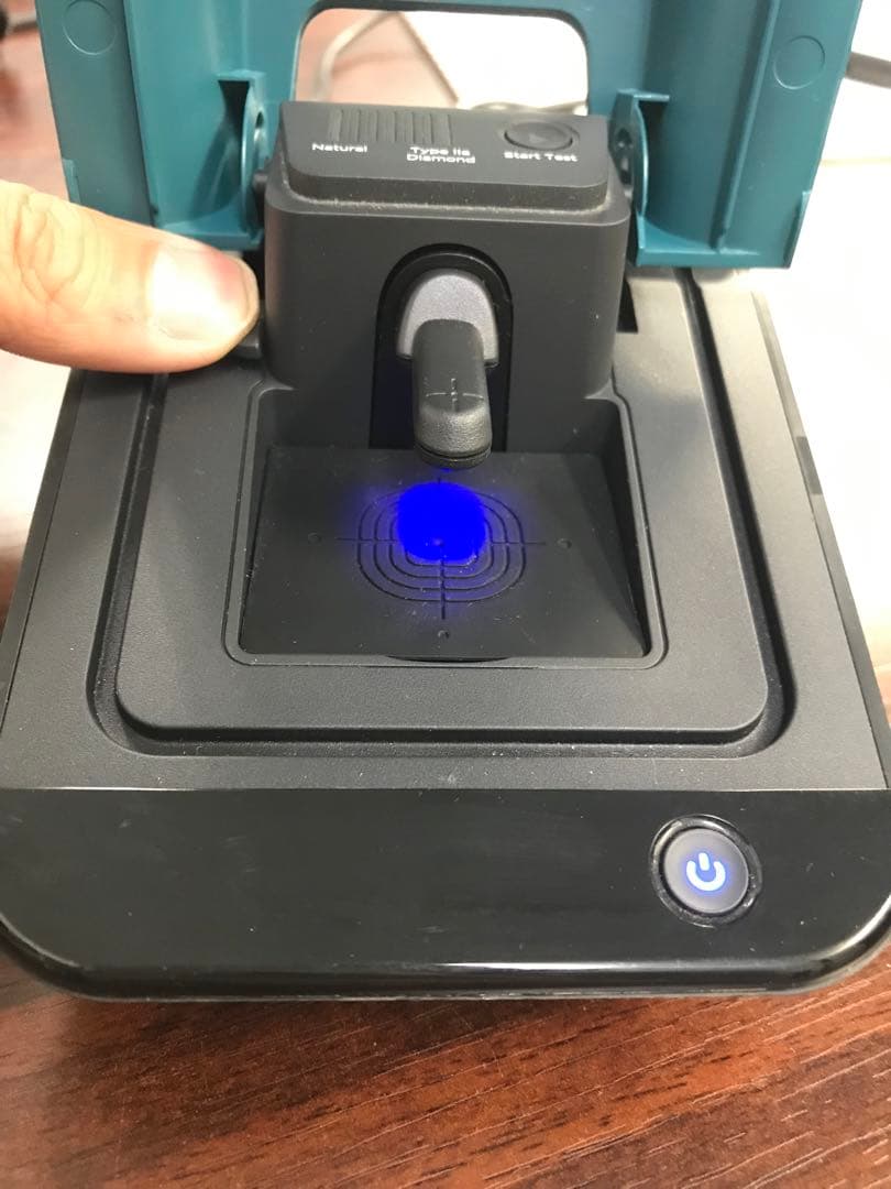 ダイヤモンド検証機器