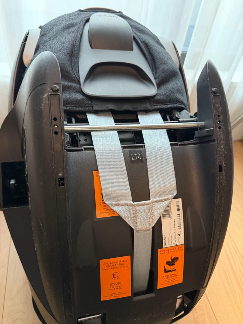 サイベックス CloudZ ベビーシート　クラウド　チャイルドシート　cybex