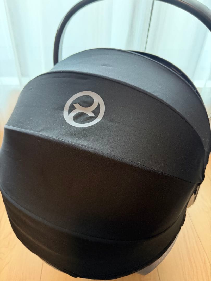 サイベックス CloudZ ベビーシート　クラウド　チャイルドシート　cybex